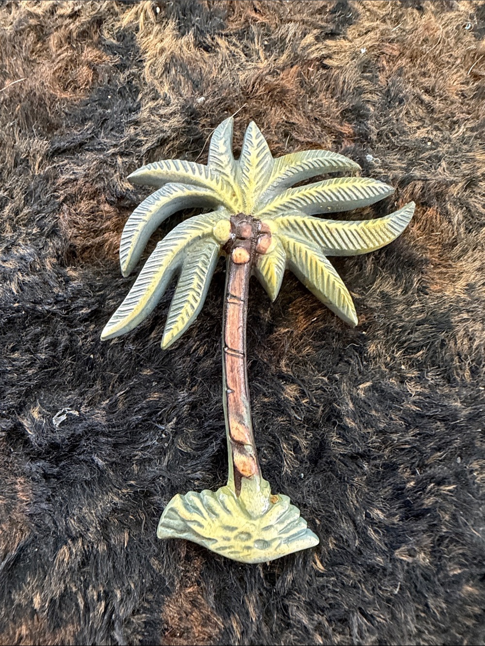 Decorative Palm Tree Wall Hook in Green and Brown